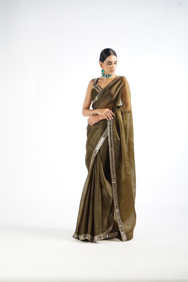 VVANI 030920226801
