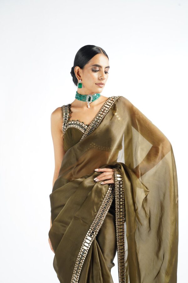 VVANI 030920226817