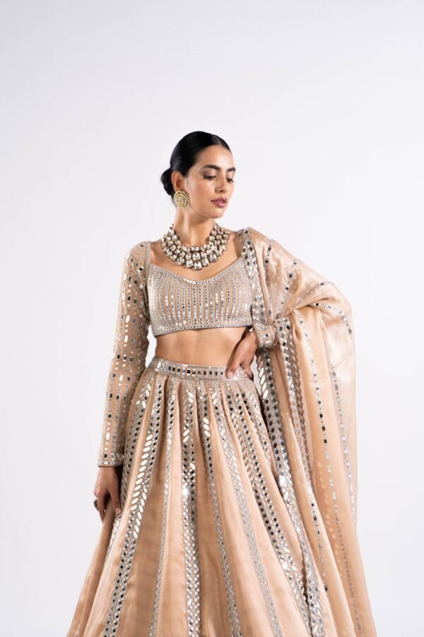 VVANI FEB 232836