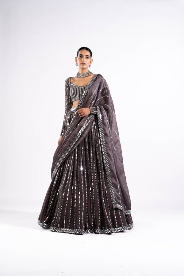 VVANI FEB 233054