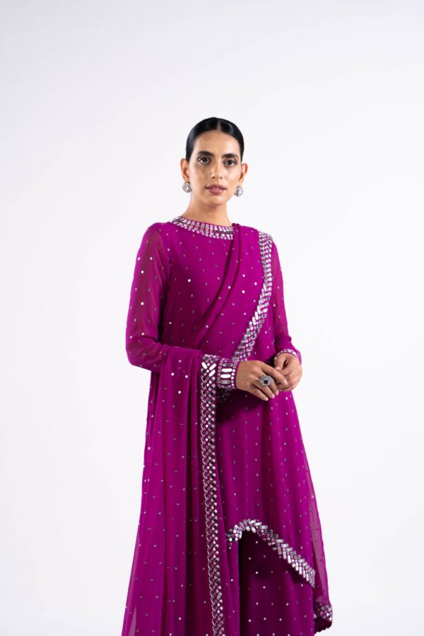 VVANI FEB 233631