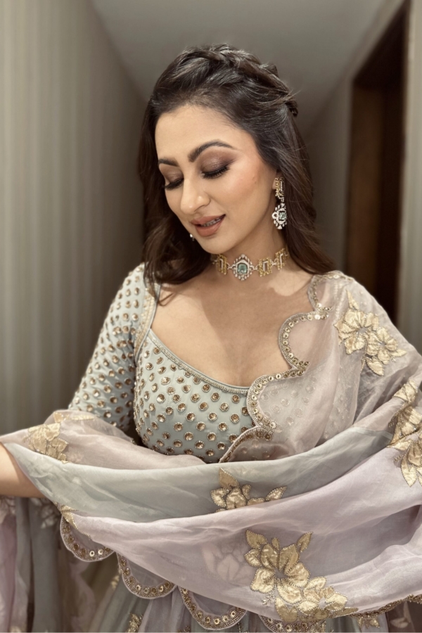 SUKHNEET WADHWA In Powder Grey Gul Multicolor Flower Lehenga Set
