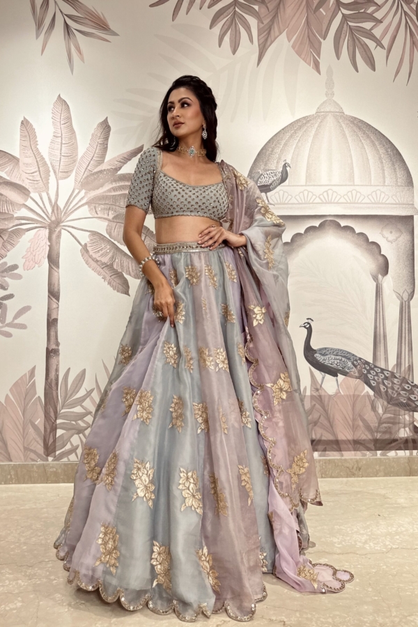 SUKHNEET WADHWA In Powder Grey Gul Multicolor Flower Lehenga Set