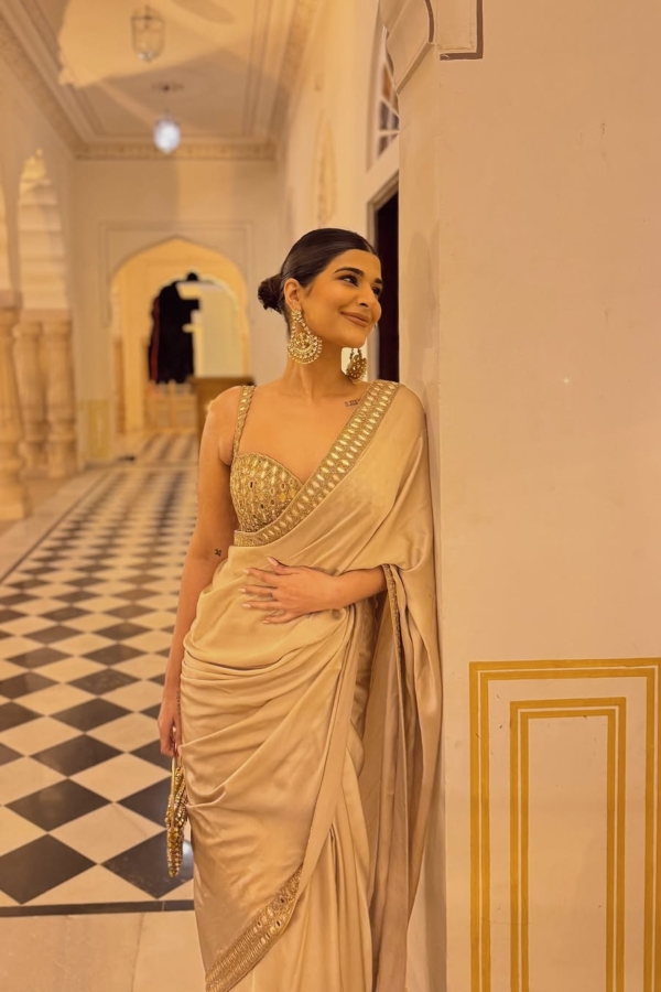 DEEKSHA KHURANA In Light Beige satin Saree Set