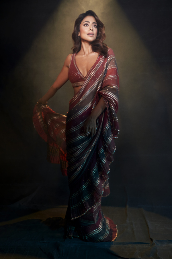 SHRIYA SARAN IN Gota Pre Draped Charcoal Grey Multicolor Saree Set