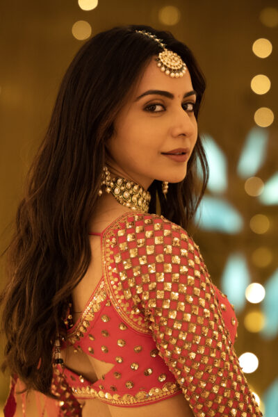 Linear Ishya Deep Coral Lehenga Set (RAKULPREET)