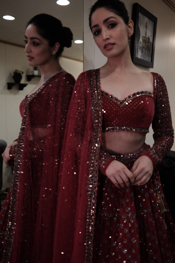 YAMI GAUTAM In Mahnoor Red Floral Lehenga Set