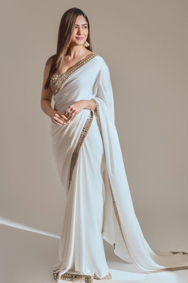 MRUNAL THAKUR IN Off White Mirror Satin Saree Set