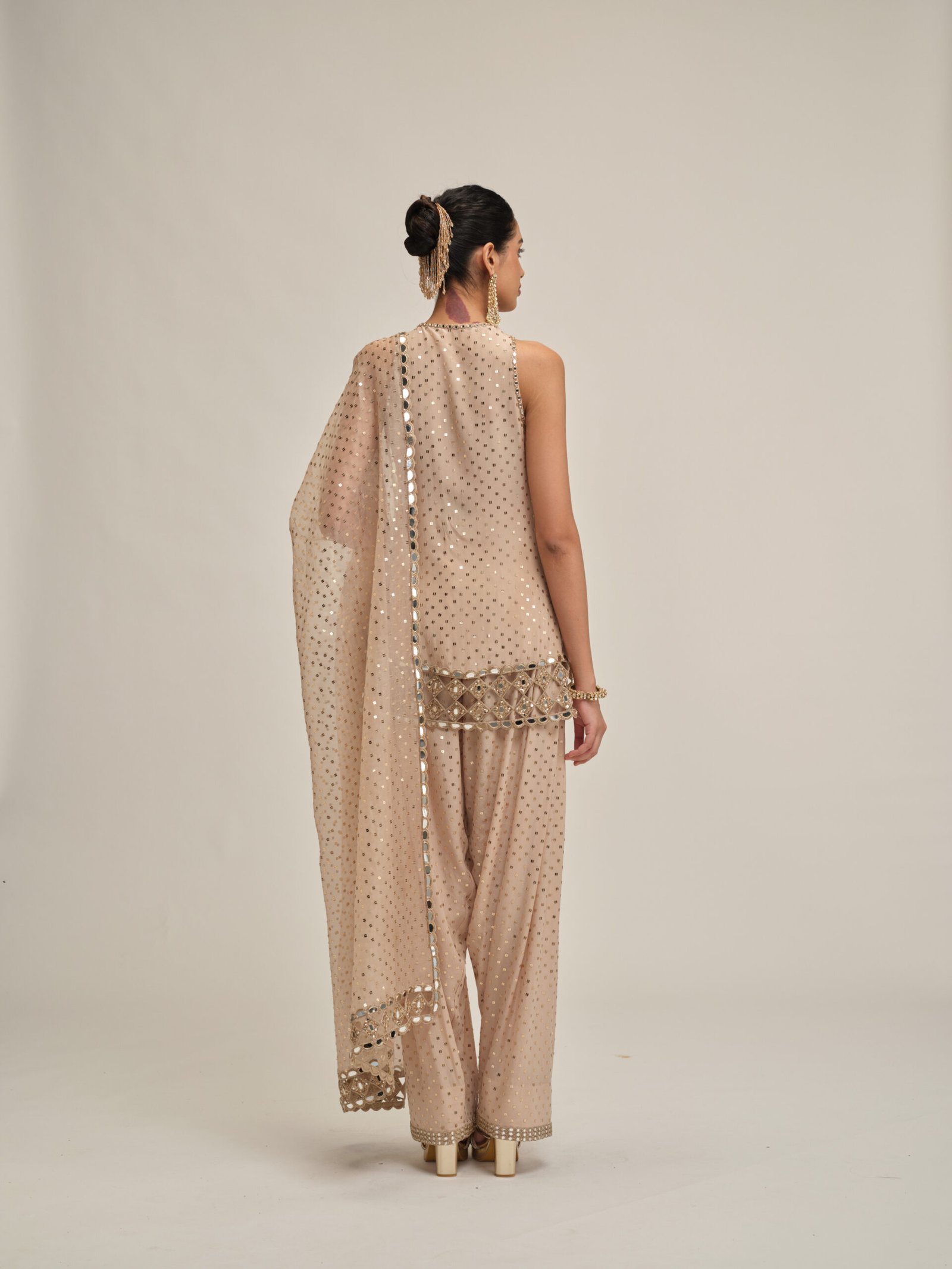 LIGHT BEIGE KURTA SALWAR SET - Image 5