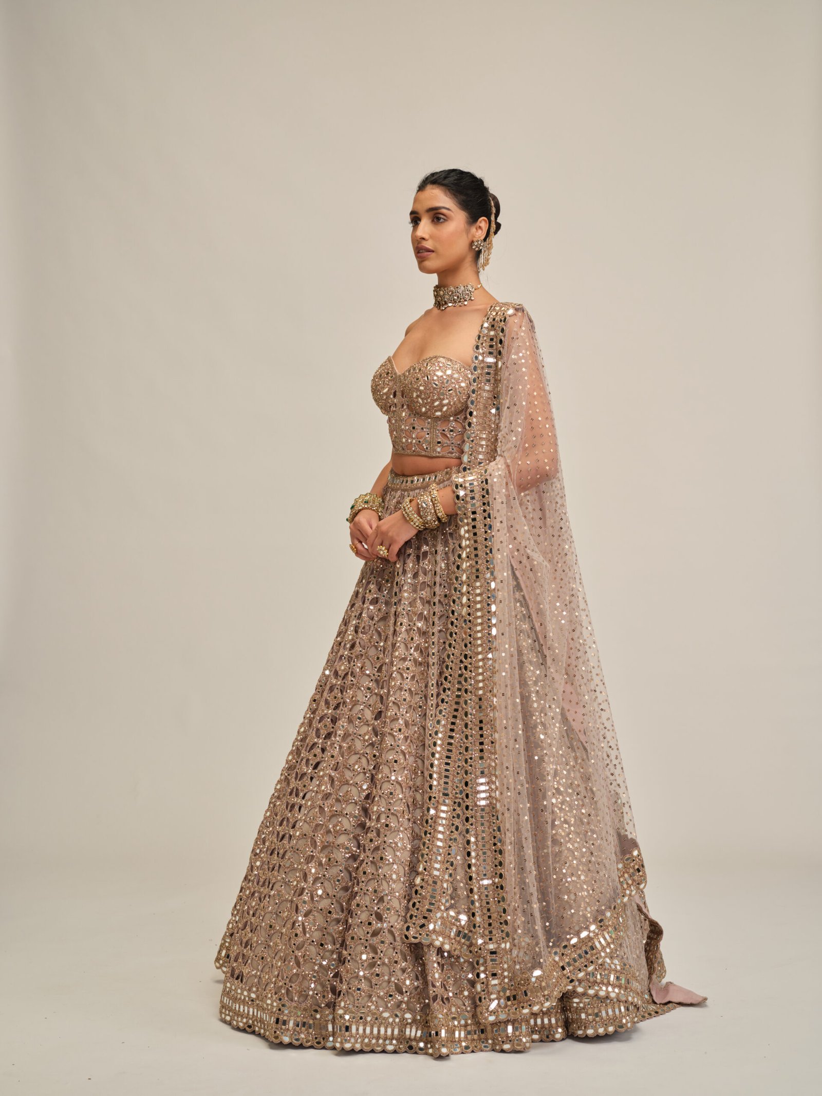 ASH PINK CIRCULAR CUTWORK LEHENGA WITH CORSET SET - Image 4