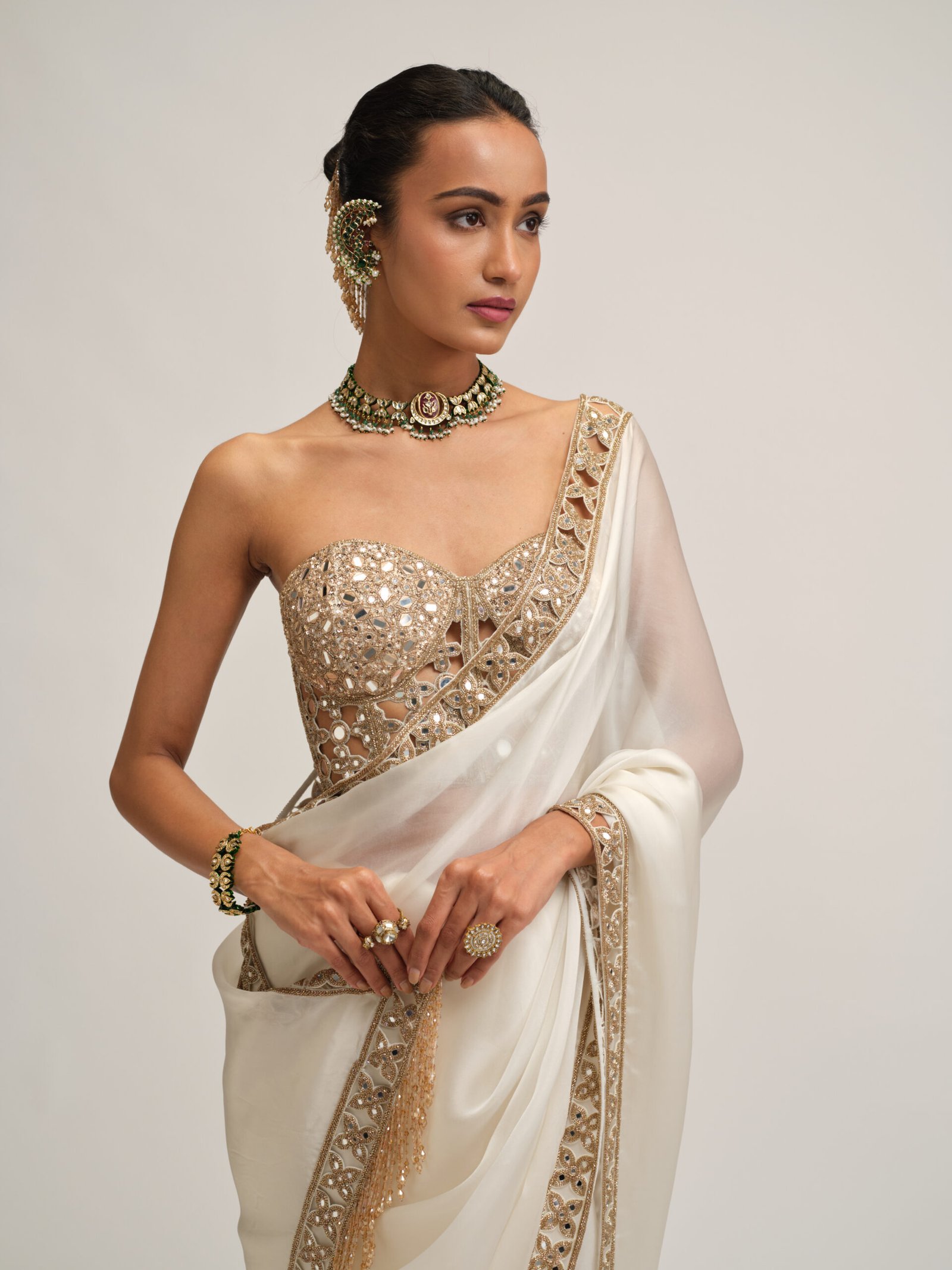 OFF WHITE SATIN ORGANZA CUTWORK BORDER SAREE SET - Image 4