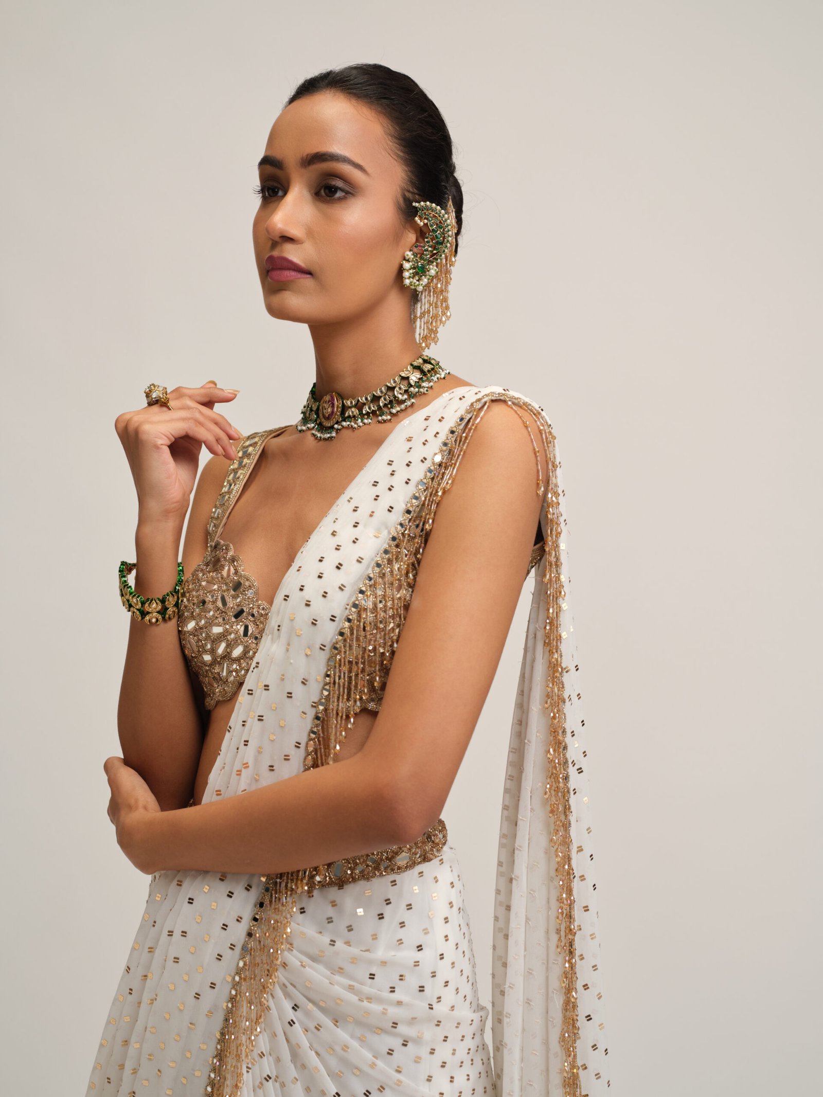 OFF WHITE SEQUINS EMBROIDERED SAREE SET - Image 3
