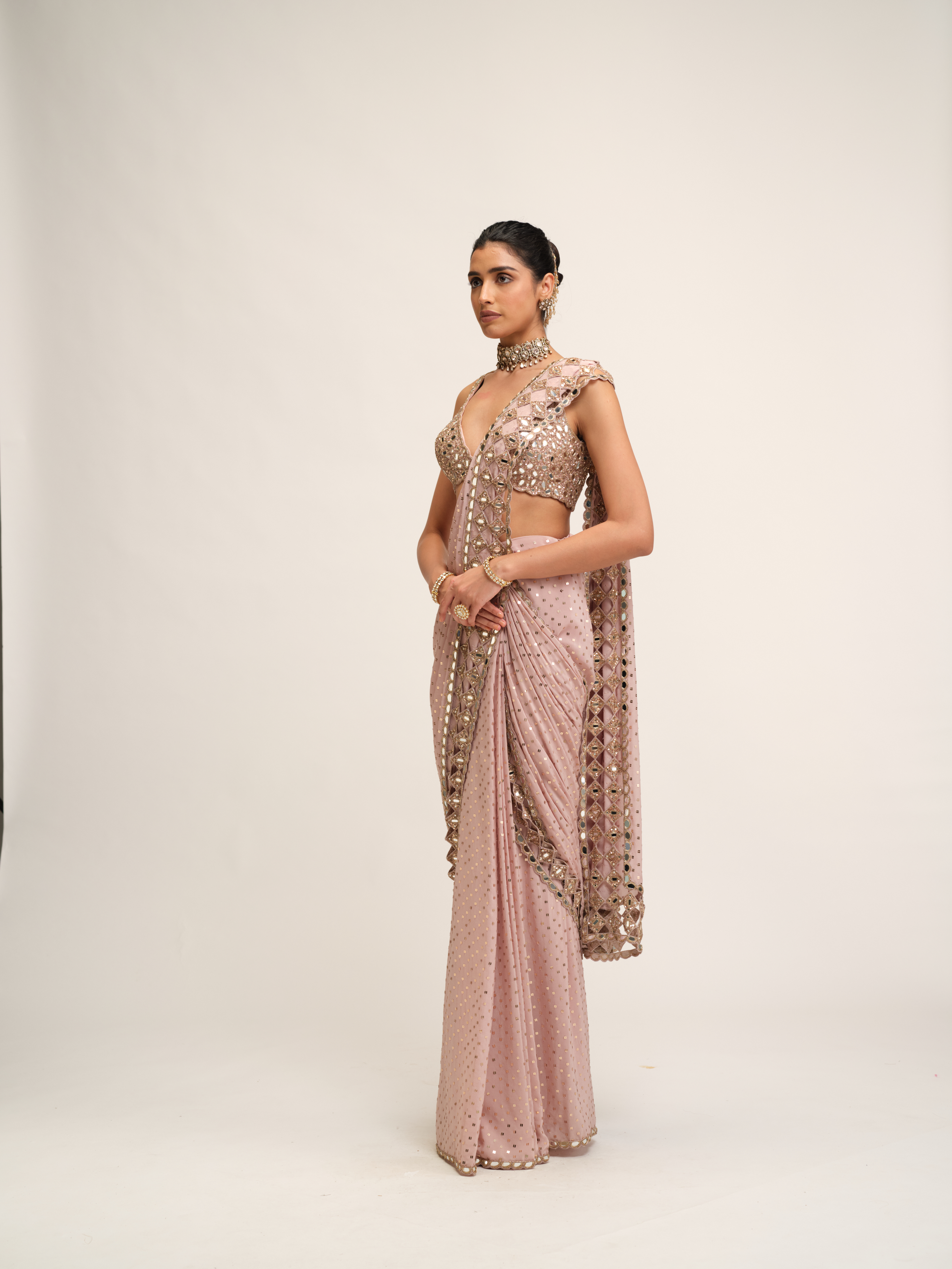ASH PINK CUTWORK BORDER SAREE SET - Image 4