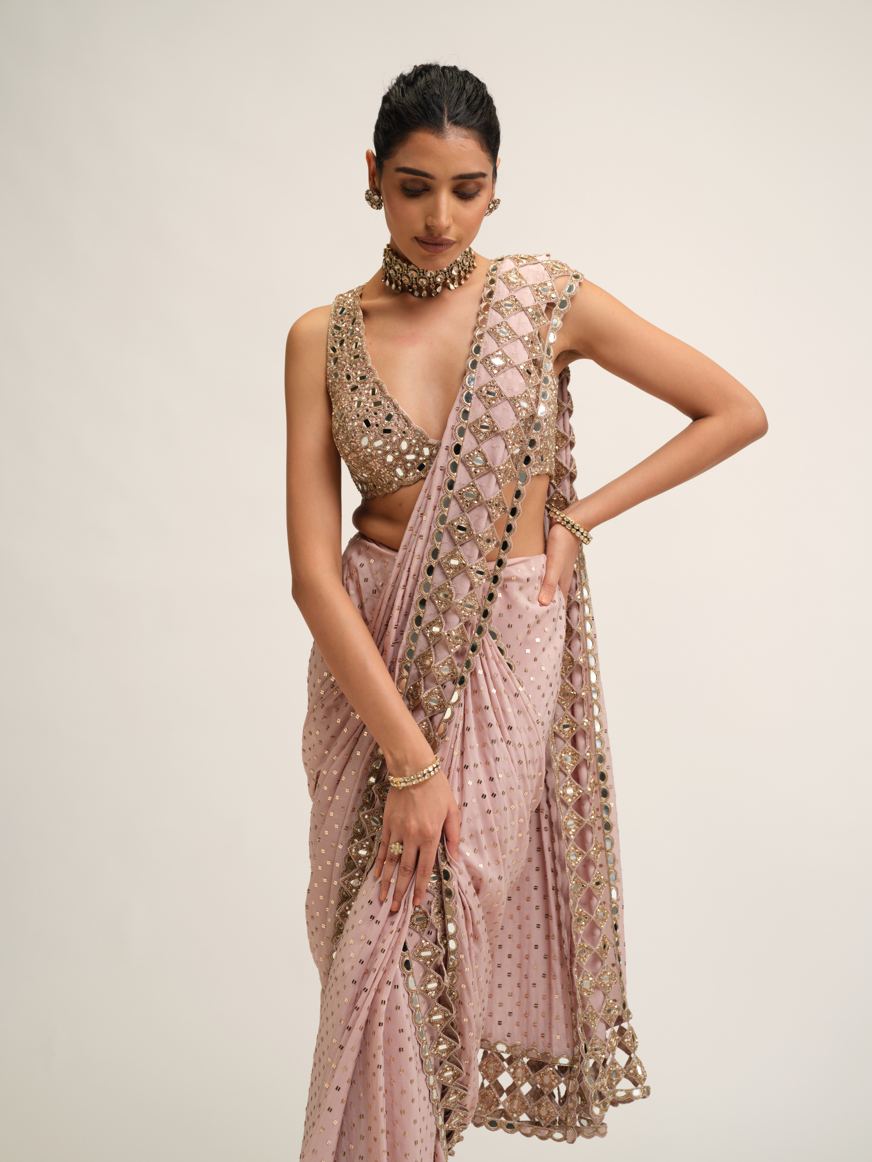 ASH PINK CUTWORK BORDER SAREE SET - Image 3