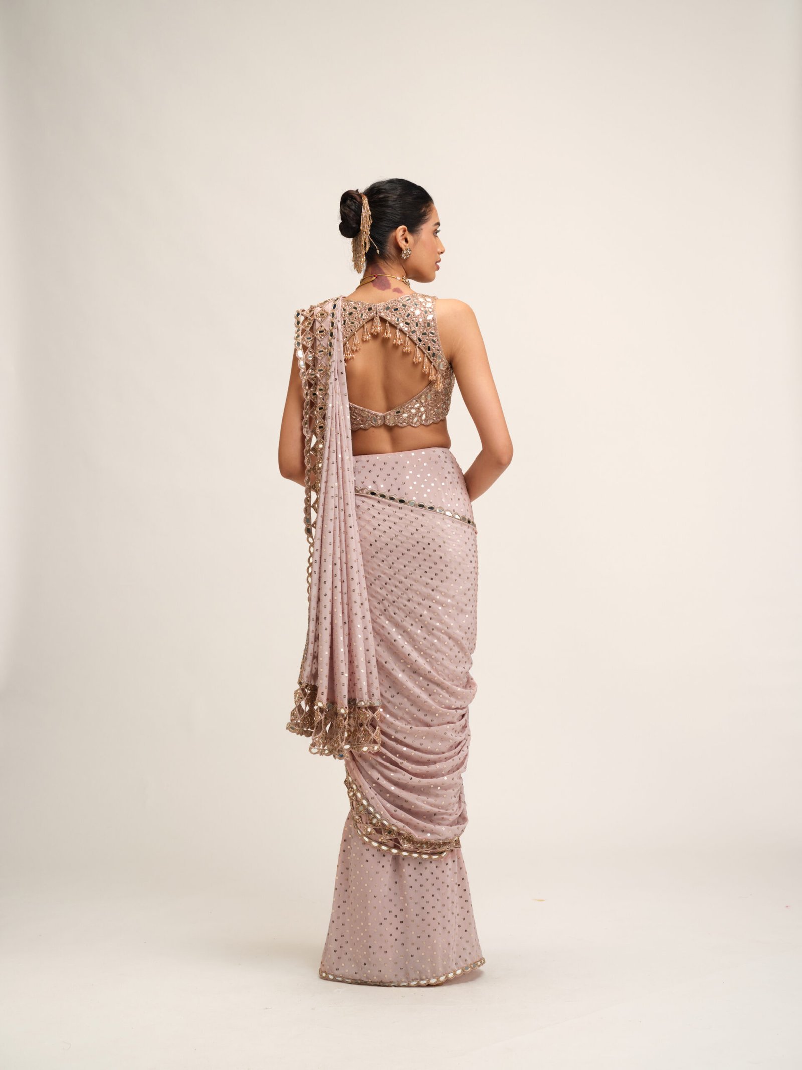 ASH PINK CUTWORK BORDER SAREE SET - Image 5